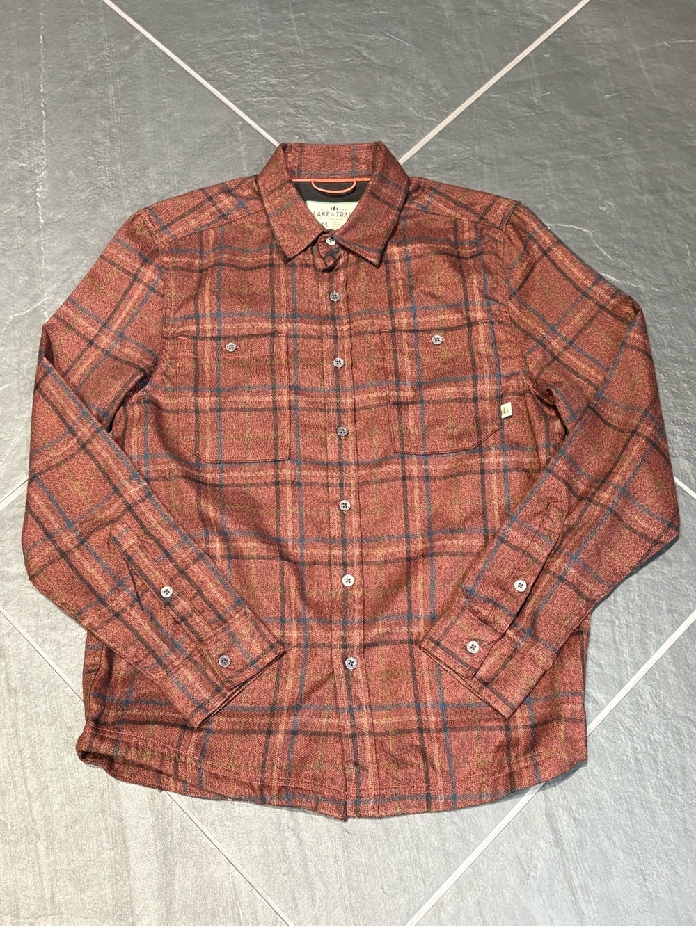 Brown Flannel Lake & Trail Medium
